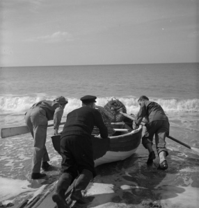 American GIs Go Fishing In UK